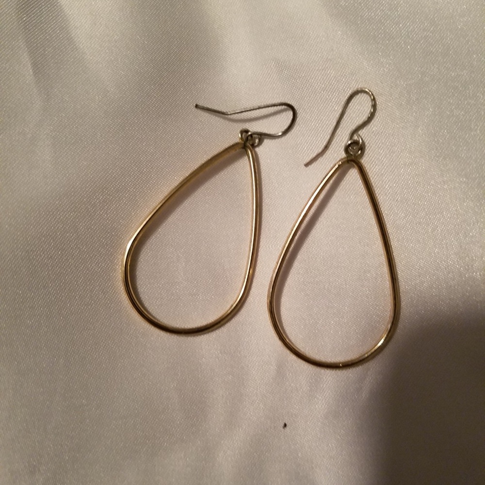 Gold plated teardrop shape fashion earrings